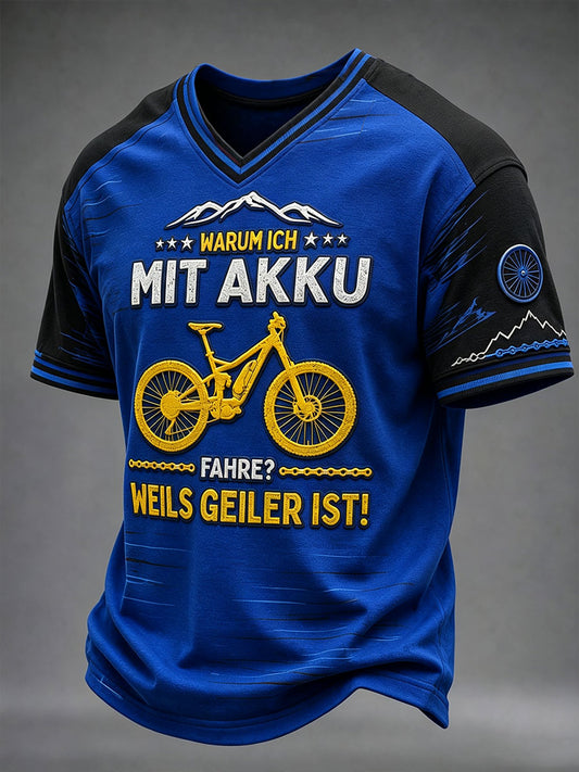 Men's WARUM ICH MIT AKKU FAHRE WEILS GEILER IST V-neck T-shirt